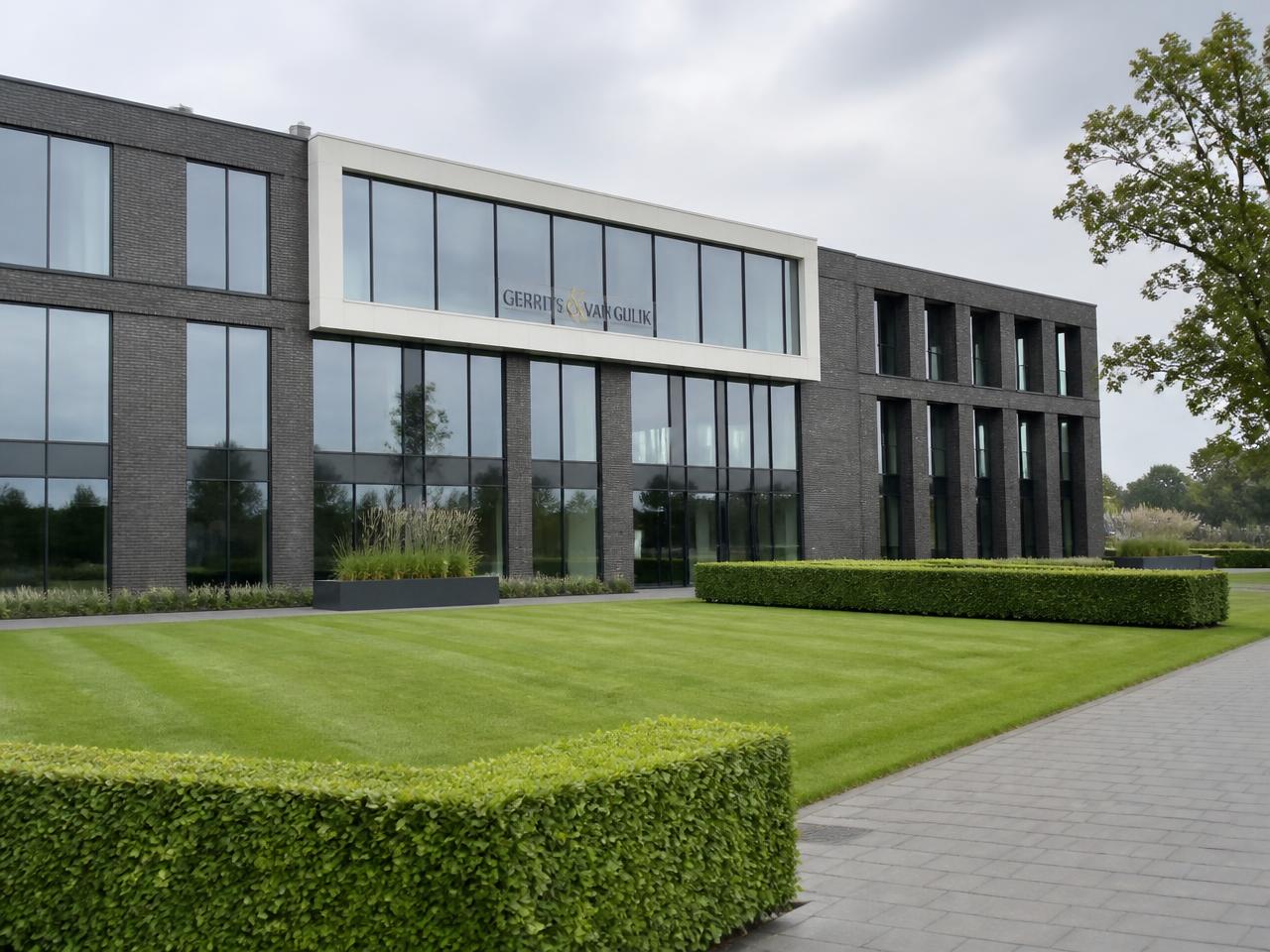 Onderhoud bedrijfstuin & VvE door Hortus-Tibi